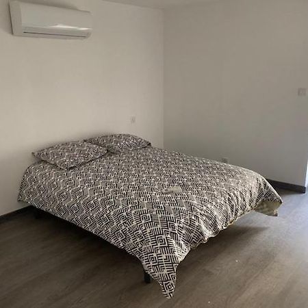 Alida Villa Civray  Exteriör bild